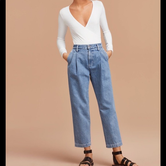 ❤️🔥Aritzia Crossover Bodysuit❤️🔥 - Picture 2 of 7